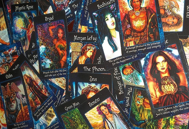 The Crystal Wind Oracle Card Deck | Oracle Cards