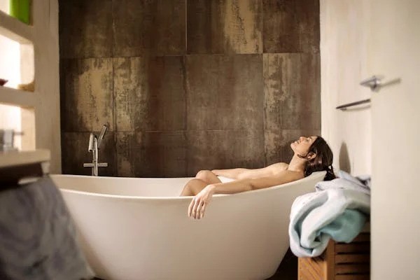 Elevate Your Bathroom: Transform It into a Luxurious Spa for Full Relaxation and Rejuvenation